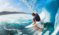 开云APP-当历史强行转弯，佛罗伦萨的终结、基米希的跨界接管与世界的荒诞逻辑