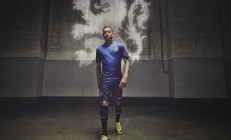 开云体育官网-森林狼争冠战惊险胜出，哈登数据全面爆炸成历史级表演