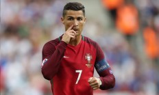 开云足球直播-绝境翻盘！红牛逆袭威廉姆斯，阿隆索刷新历史纪录书写传奇