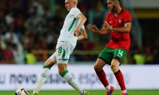 开云体育app-包含紧张的比赛中球员们展现出惊人的实力的词条