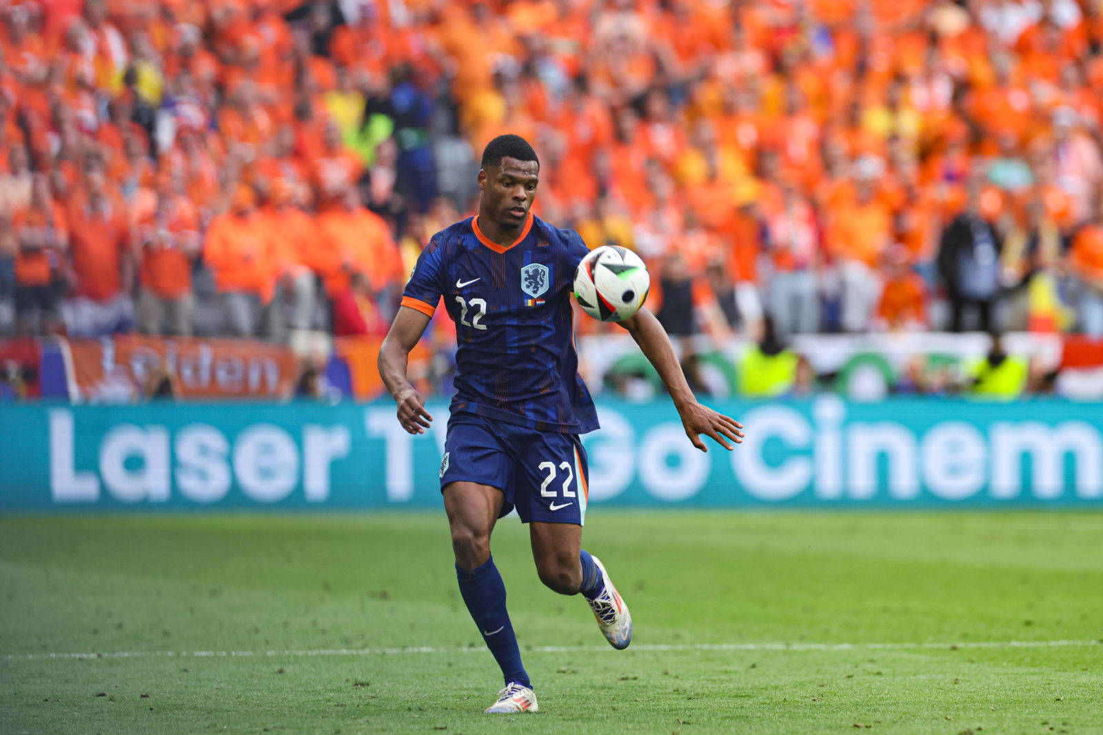 荷兰国家队战胜乌克兰,奏出进军欧洲杯八强的歌声的简单介绍 荷兰国家队战胜乌克兰,奏出进军欧洲杯八强的歌声的简单介绍