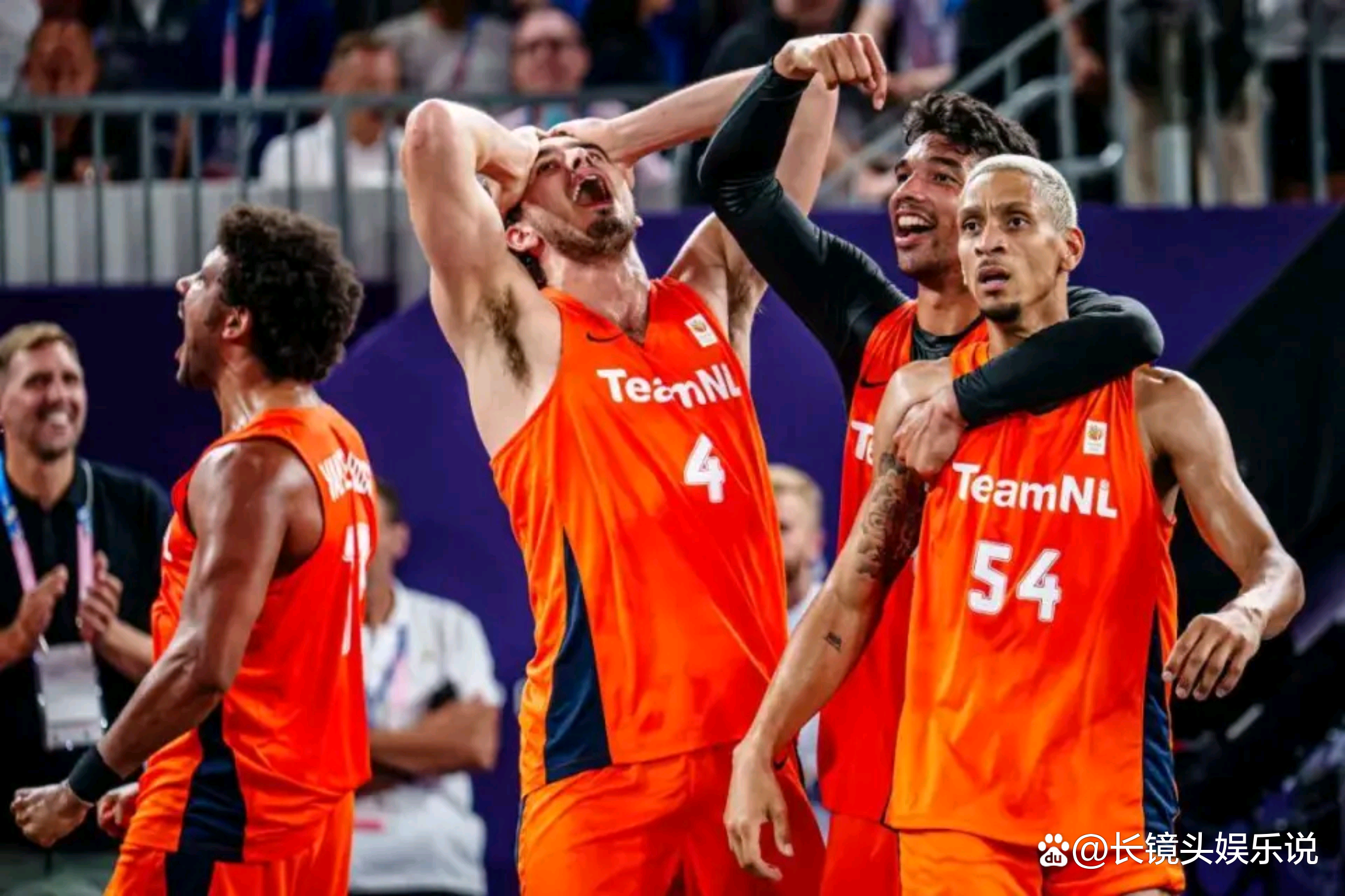 荷兰国家队战胜乌克兰,奏出进军欧洲杯八强的歌声的简单介绍 荷兰国家队战胜乌克兰,奏出进军欧洲杯八强的歌声的简单介绍