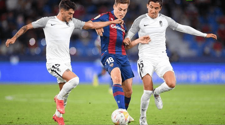 包含卡塔尼亚主场失利，降级危机再次爆发的词条