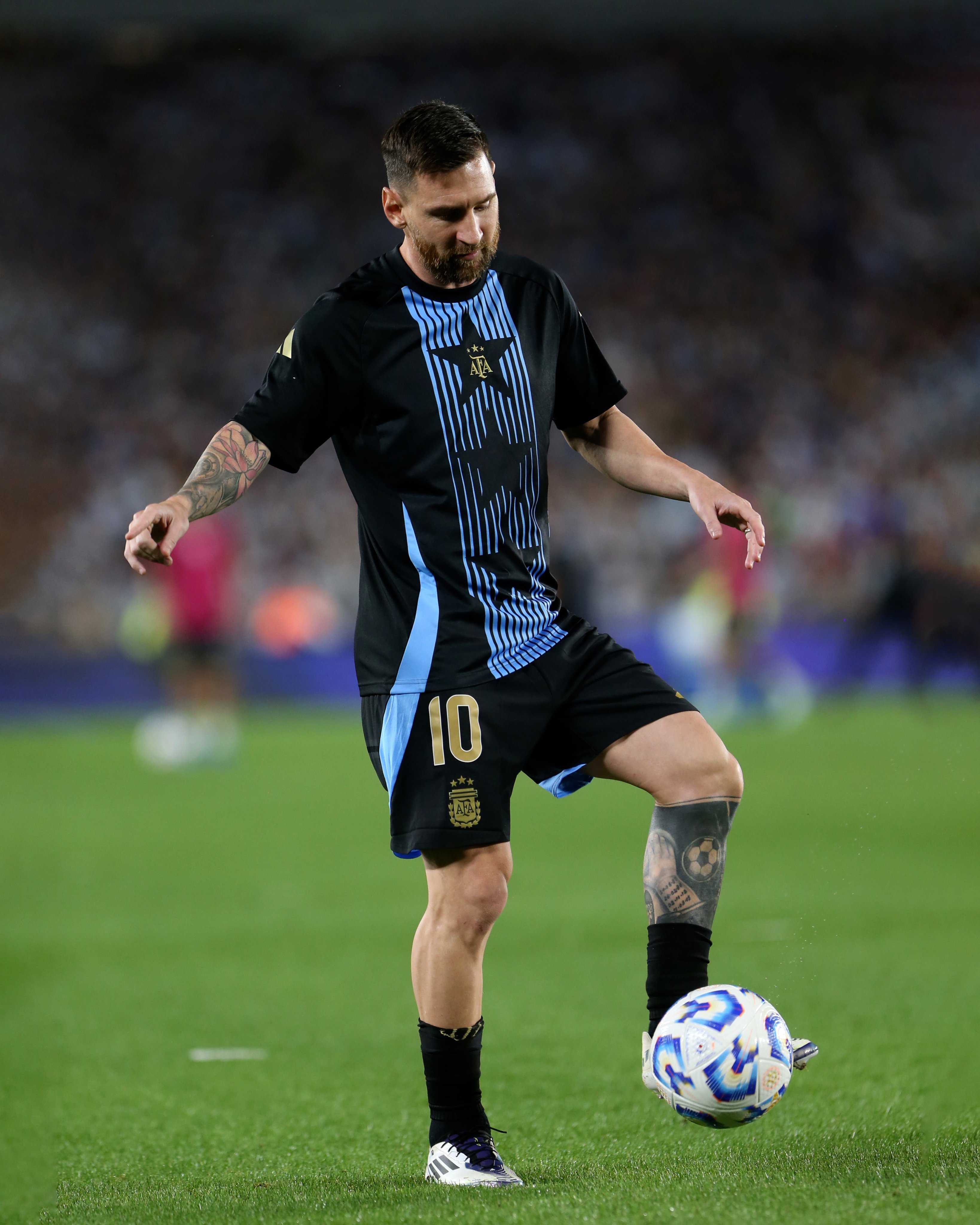 阿根廷足球迎来新一轮锋线争夺的简单介绍