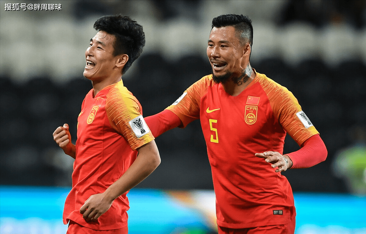 关于日本队轻取韩国队，黄鸭组合统治全场的信息